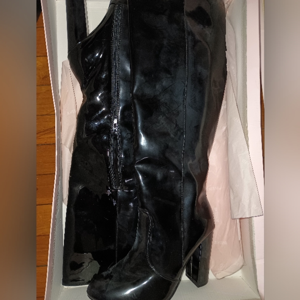Shoe Dazzle Black patent leather black knee boots, size 8 1/2